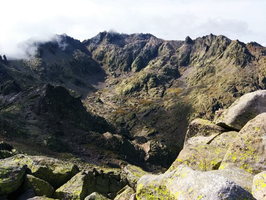Senderismo en otoño en Gredos