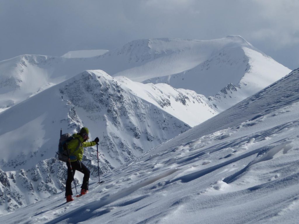Excursión con raquetas de nieve en Bulgaria