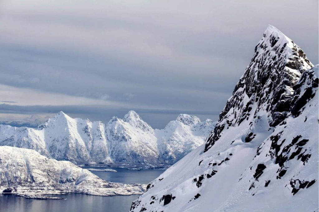 Paisaje invernal en Lofoten, Noruega