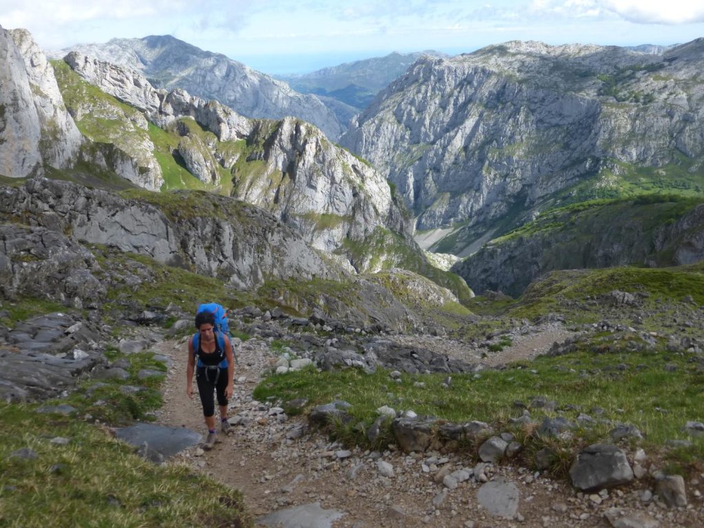 Aproximación al Naranjo de Bulnes