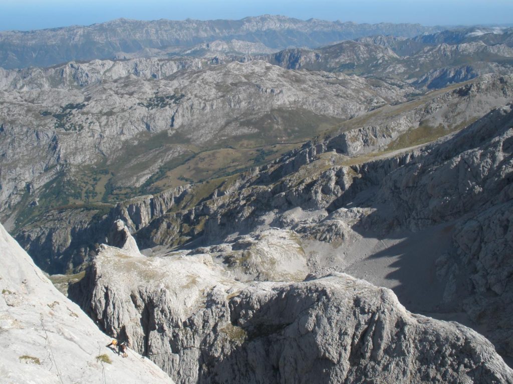 Escalada en el Naranjo de Bulnes