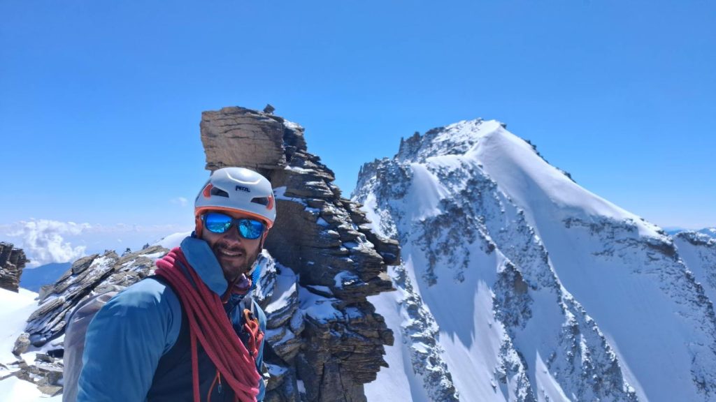 El guía Denis Ruiz en Gran Paradiso