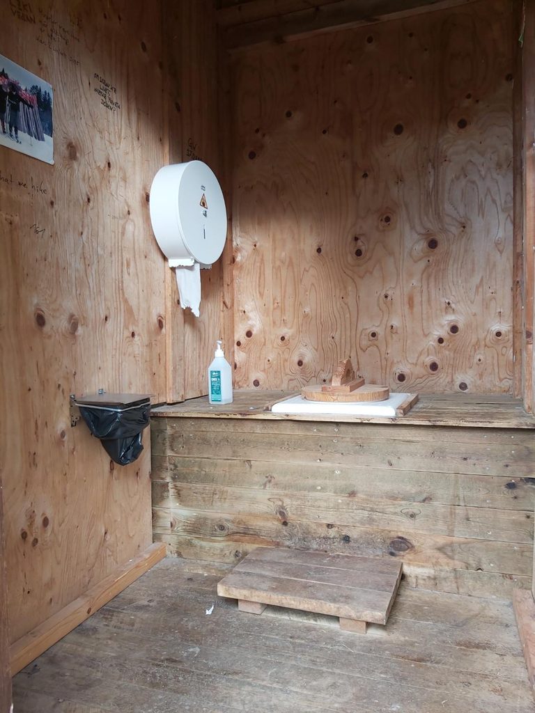 Letrina en un refugio del trekking del Kungsleden
