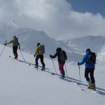 Esquí de montaña: guía completa para iniciarse, elegir el material y descubrir los mejores destinos