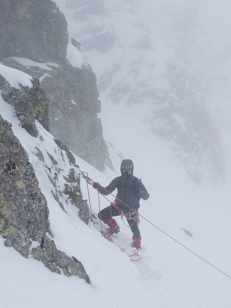 Jordi Pola en una ascensión invernal en Pirineos