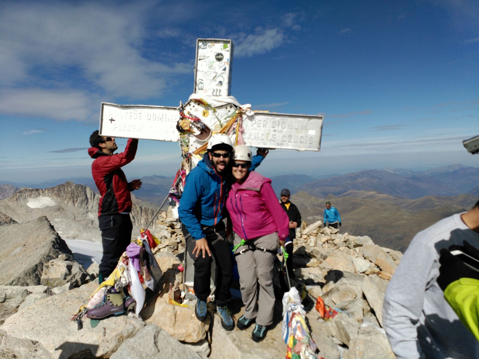 Ascenso al Aneto en el día. La cumbre más alta del Pirineo