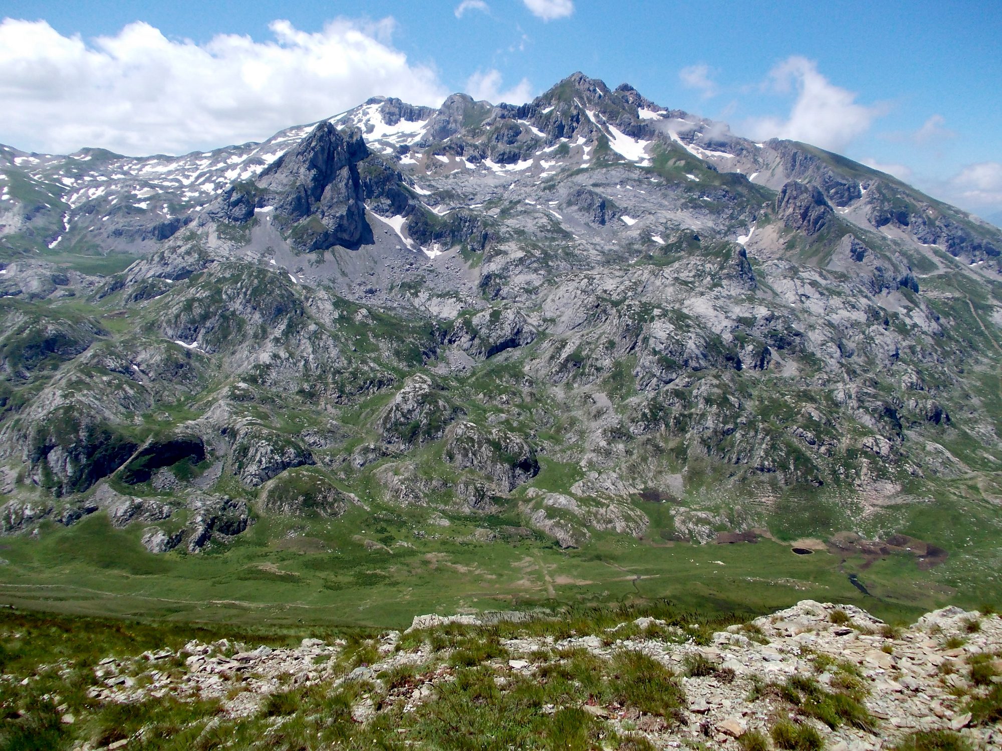 Trekking en Macedonia. Ascensiones en los Parques Nacionales de Mavrovo, Pelister y Galicica