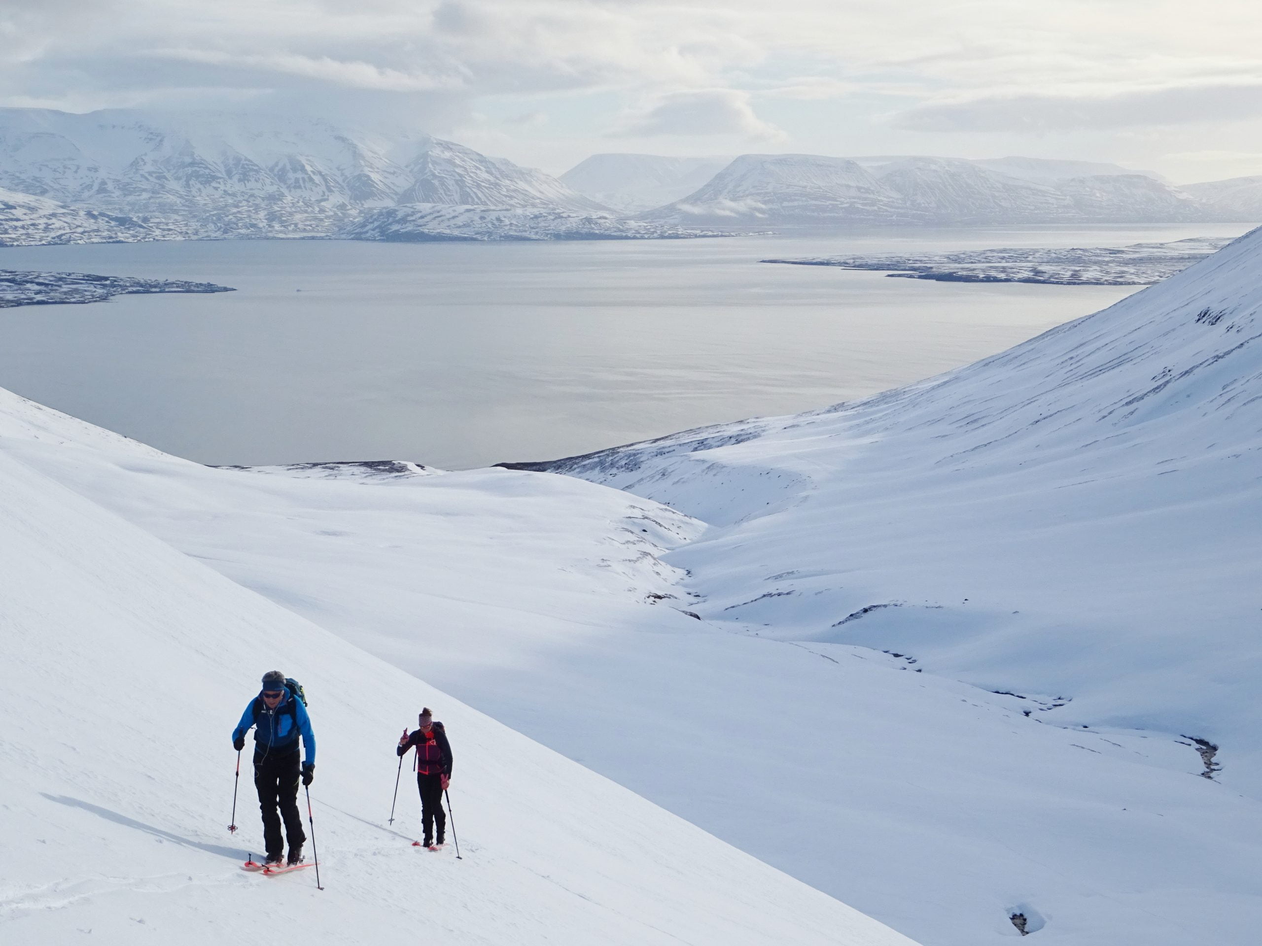 Islandia, esquí de montaña en medio del océano atlántico