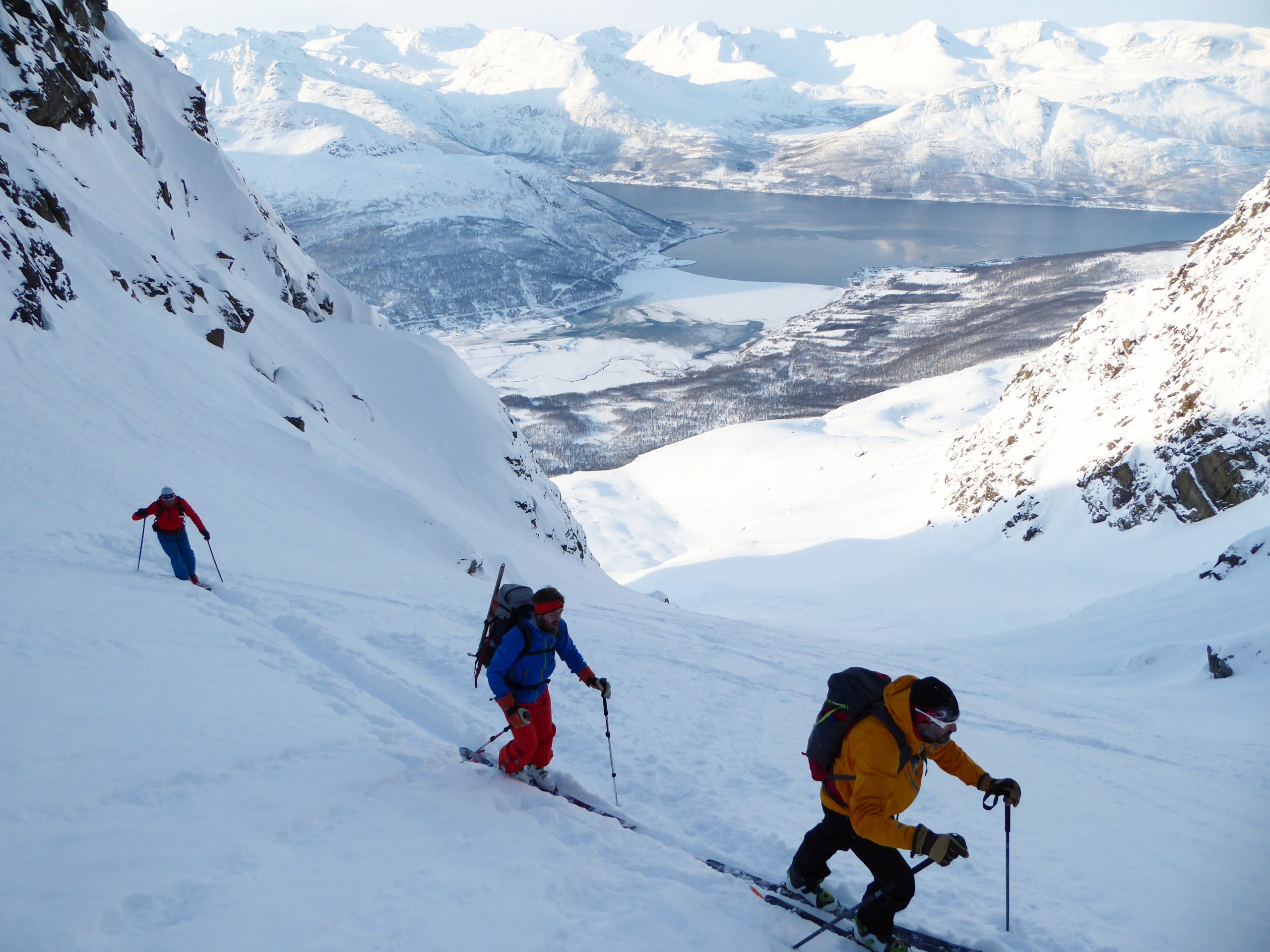 Alpes de Lyngen: esquí en el círculo polar ártico