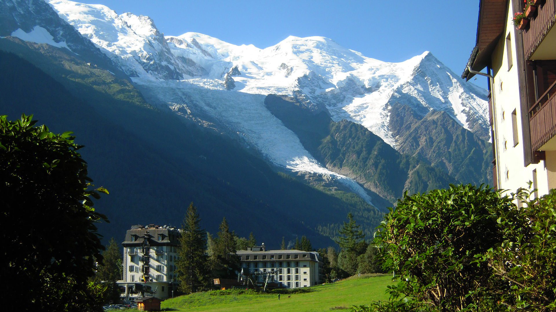 Senderismo suave en Chamonix. Macizo del Mont Blanc