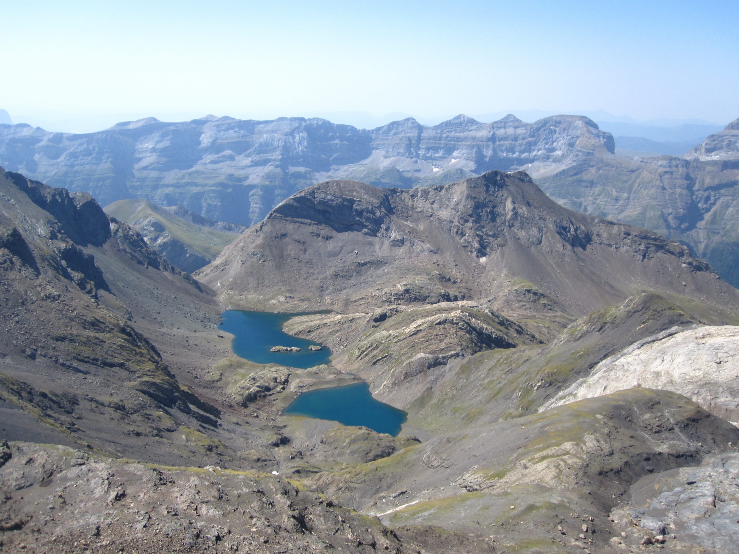 Ascenso al Pic de la Munia y Astazus. Valle de Pineta