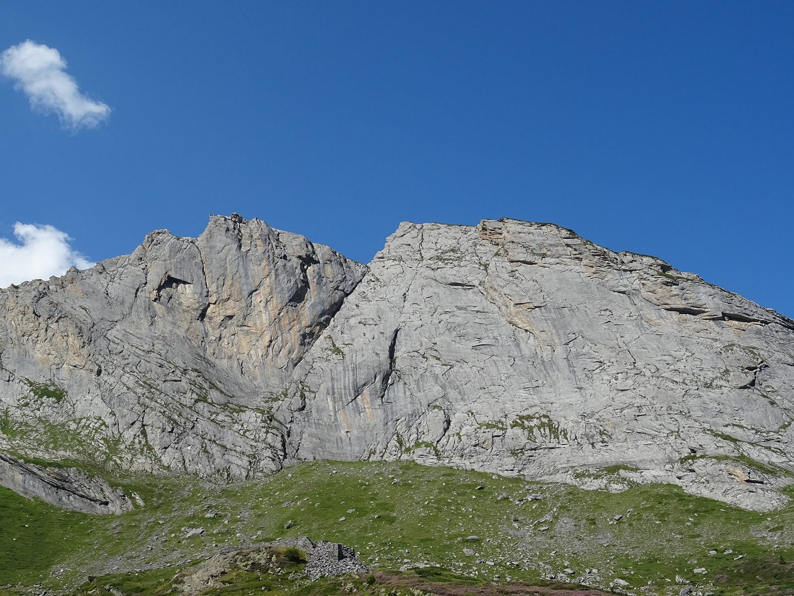 Pène Sarrière y Pic d´Omoulat. Escaladas Pirenaicas