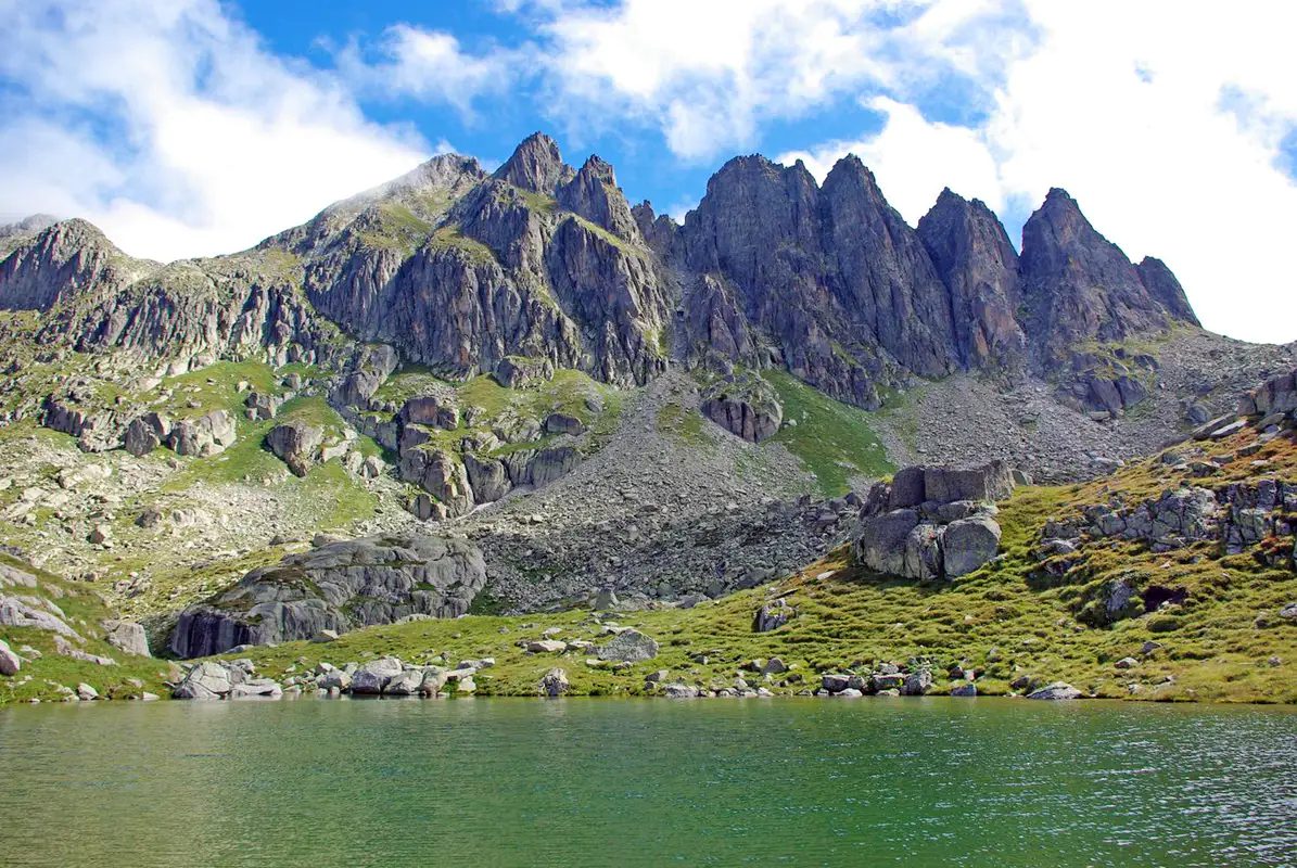 Escalada en las Agujas de Travessani. Pirineos