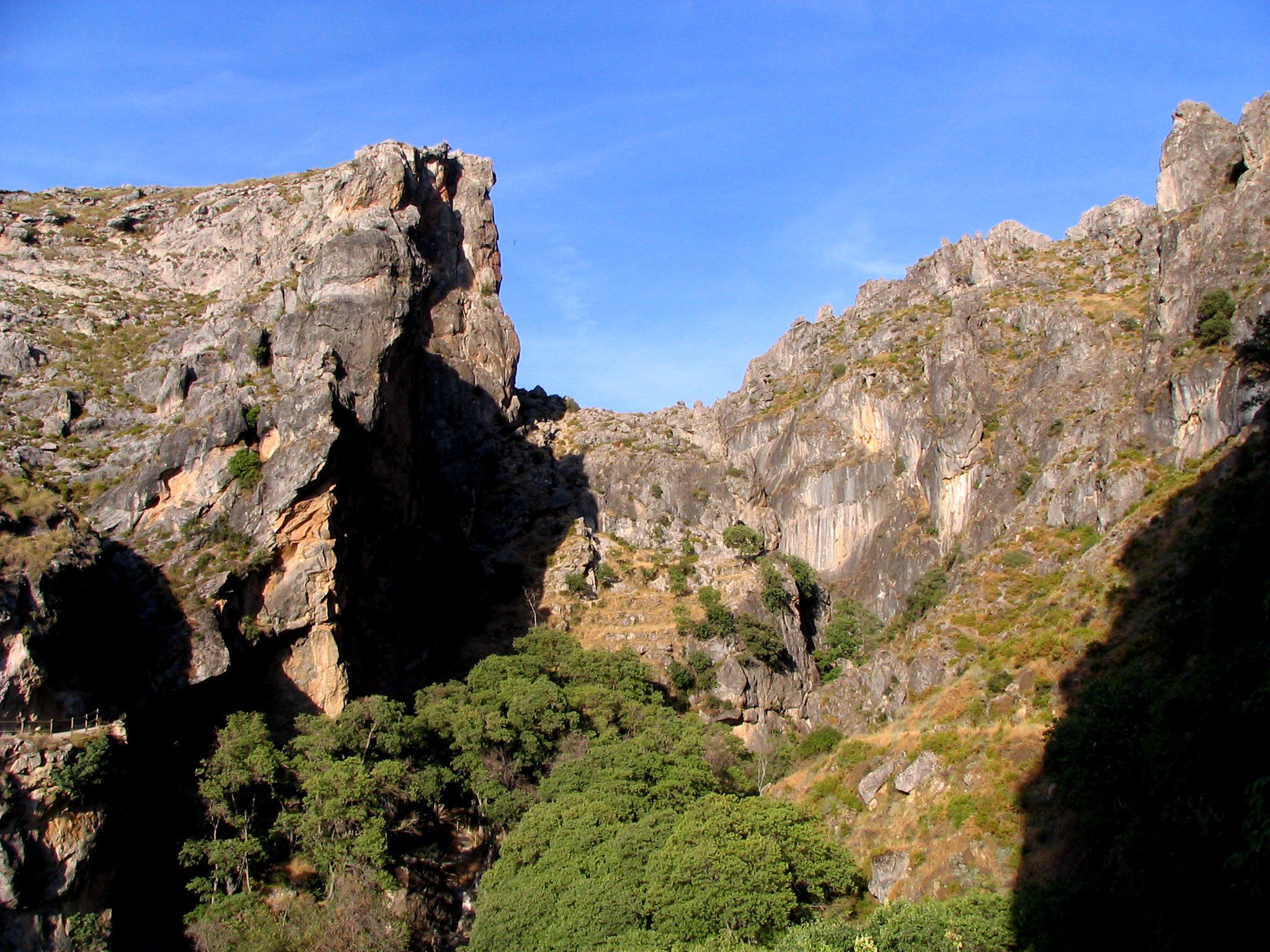 Escalada en Granada. Cahorros, Veleta y los Vados