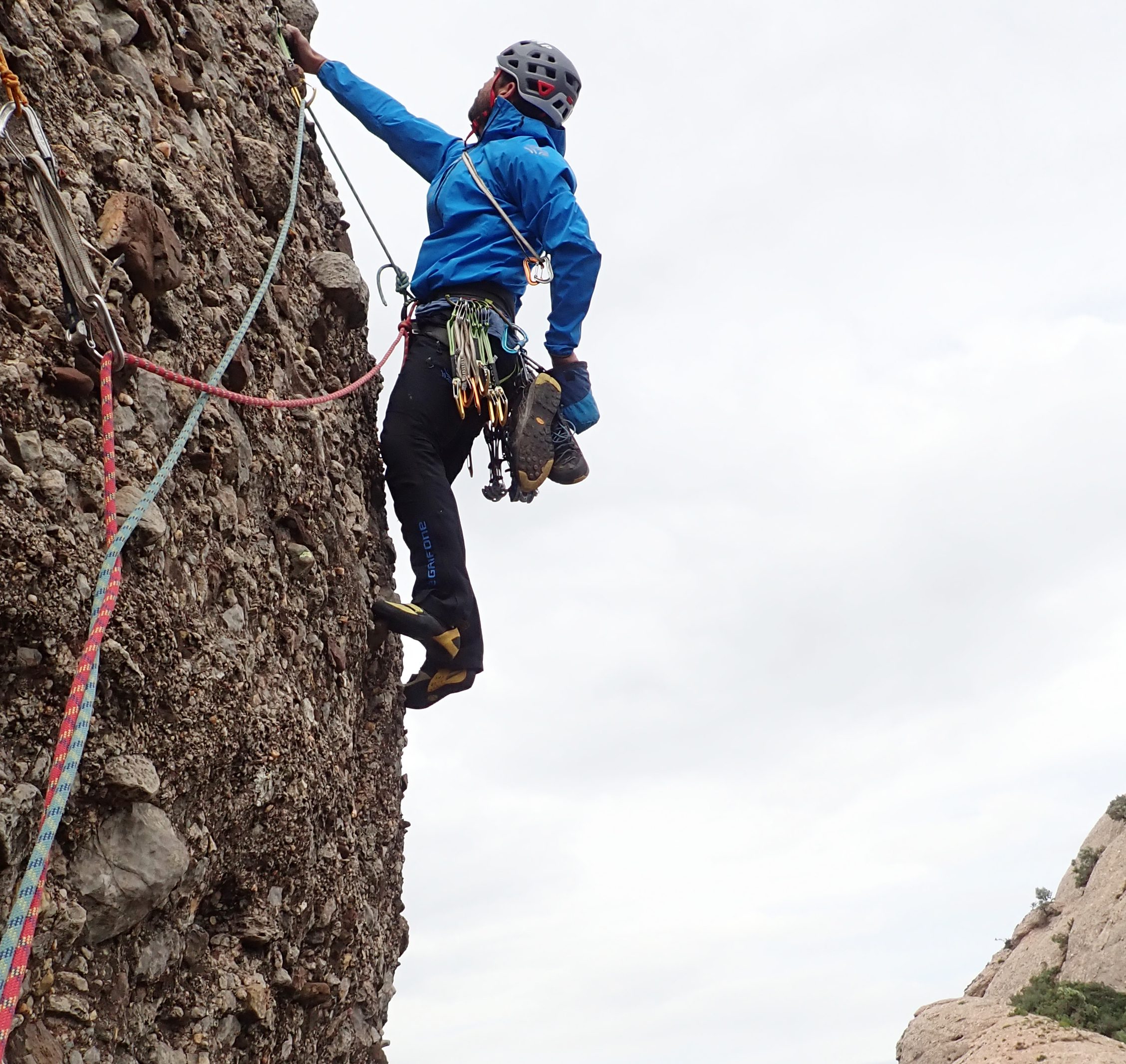 Escalada en la Prenyada y el Elefant. San Benet. Macizo de Montserrat