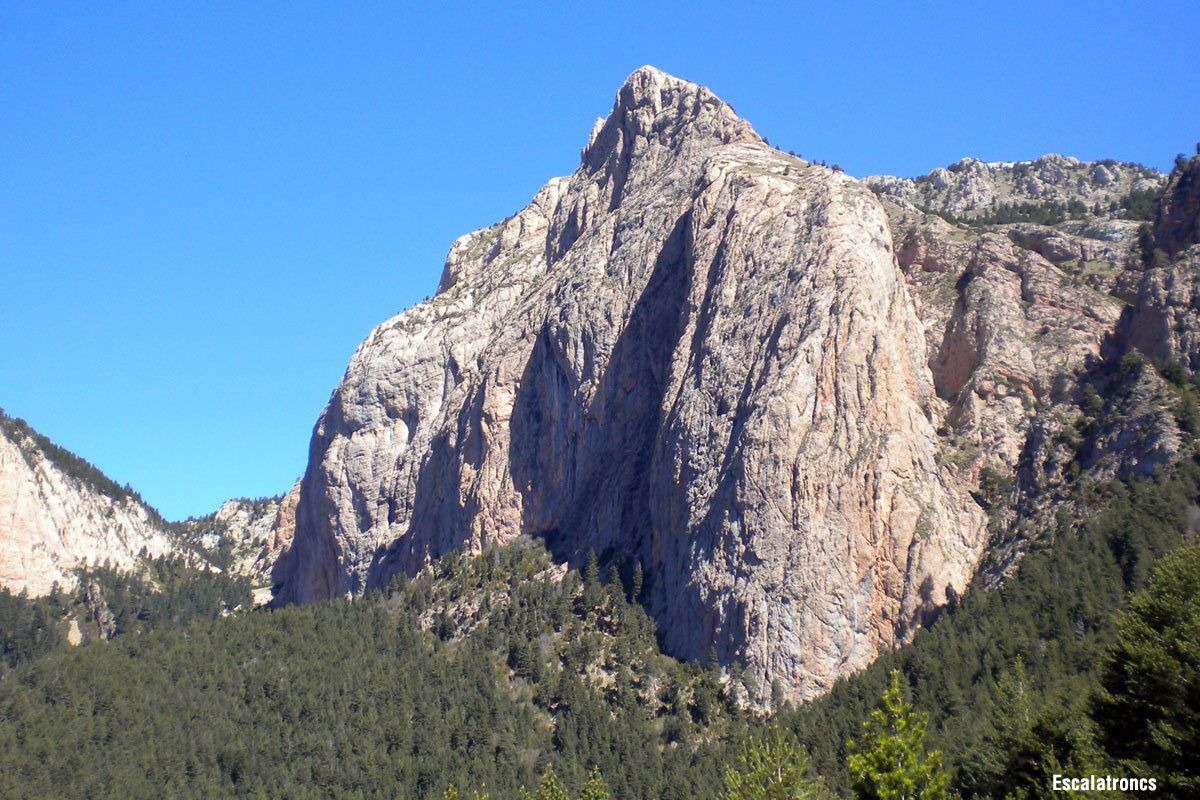 Roca Gran d´en Ferrús. Vía Directe Estel