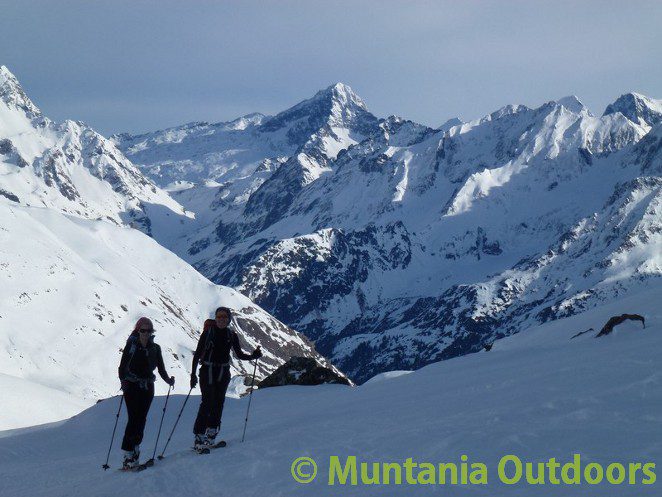 Valle de Tena: tus primeros pasos de esquí de montaña