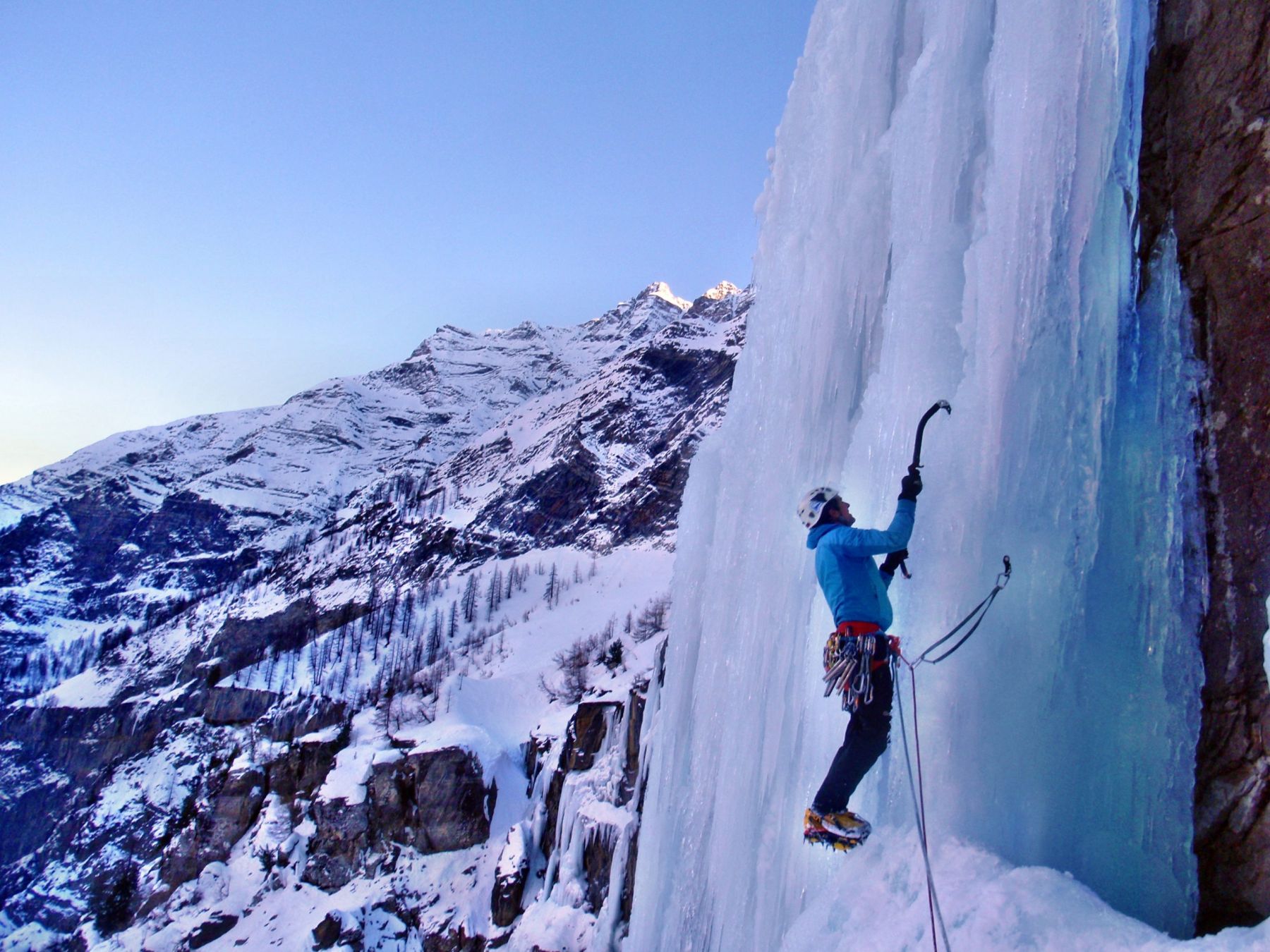 Escalada en Hielo en el Macizo de Ecrins y Queyras. Alpes franceses