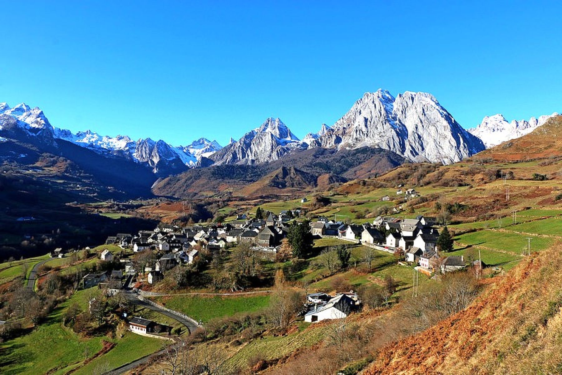Senda Camille: trekking por el territorio del viejo oso del Pirineo