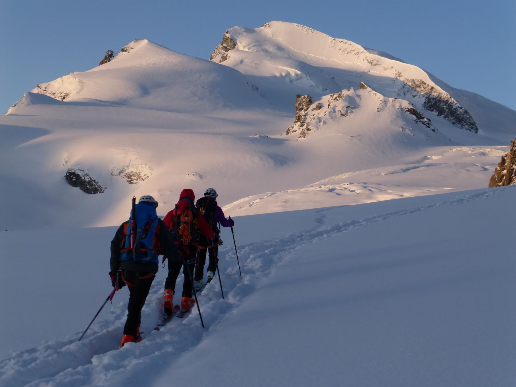 Esquí-alpinismo. Cuatromiles del valle de Saas Fee y Monte Rosa