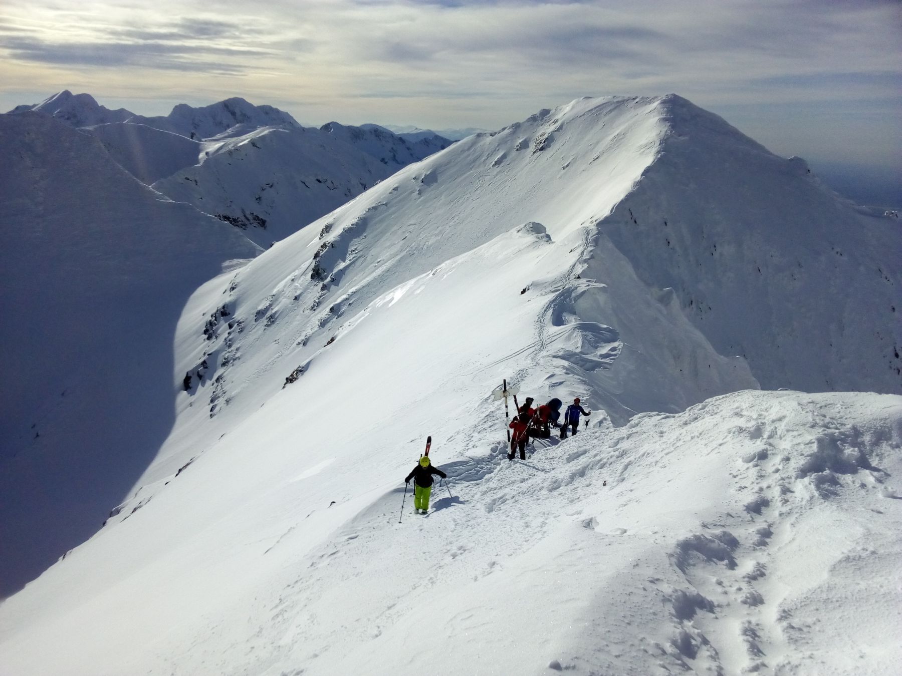 Esquí de montaña en Rumanía. La Cordillera de los Cárpatos