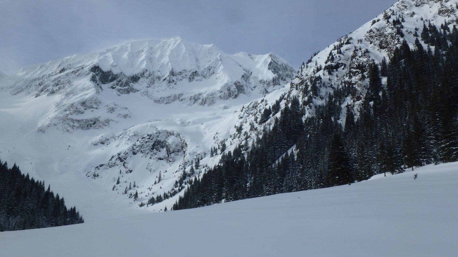 Esquí de montaña en Rumanía. La Cordillera de los Cárpatos