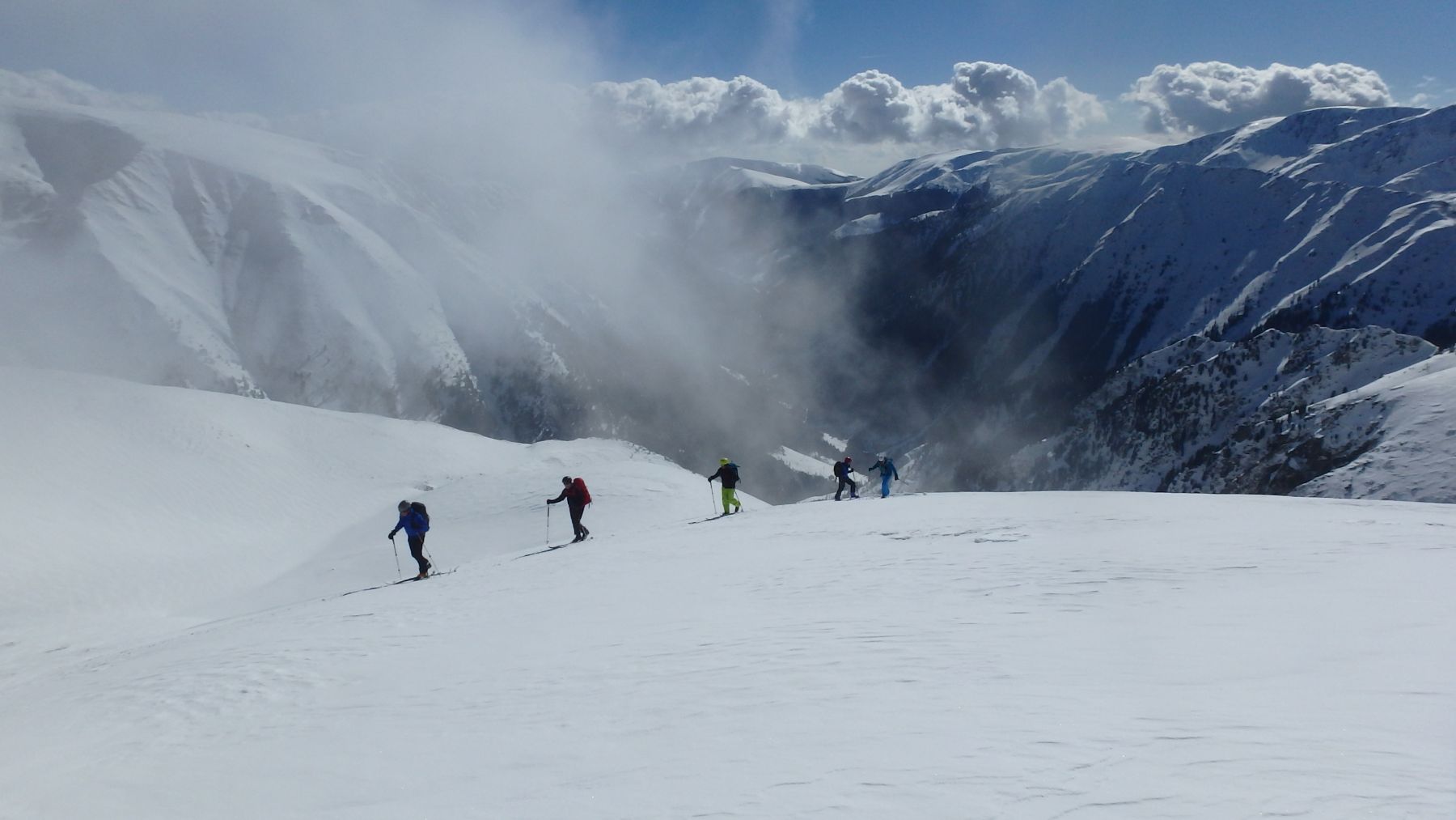 Esquí de montaña en Rumanía. La Cordillera de los Cárpatos