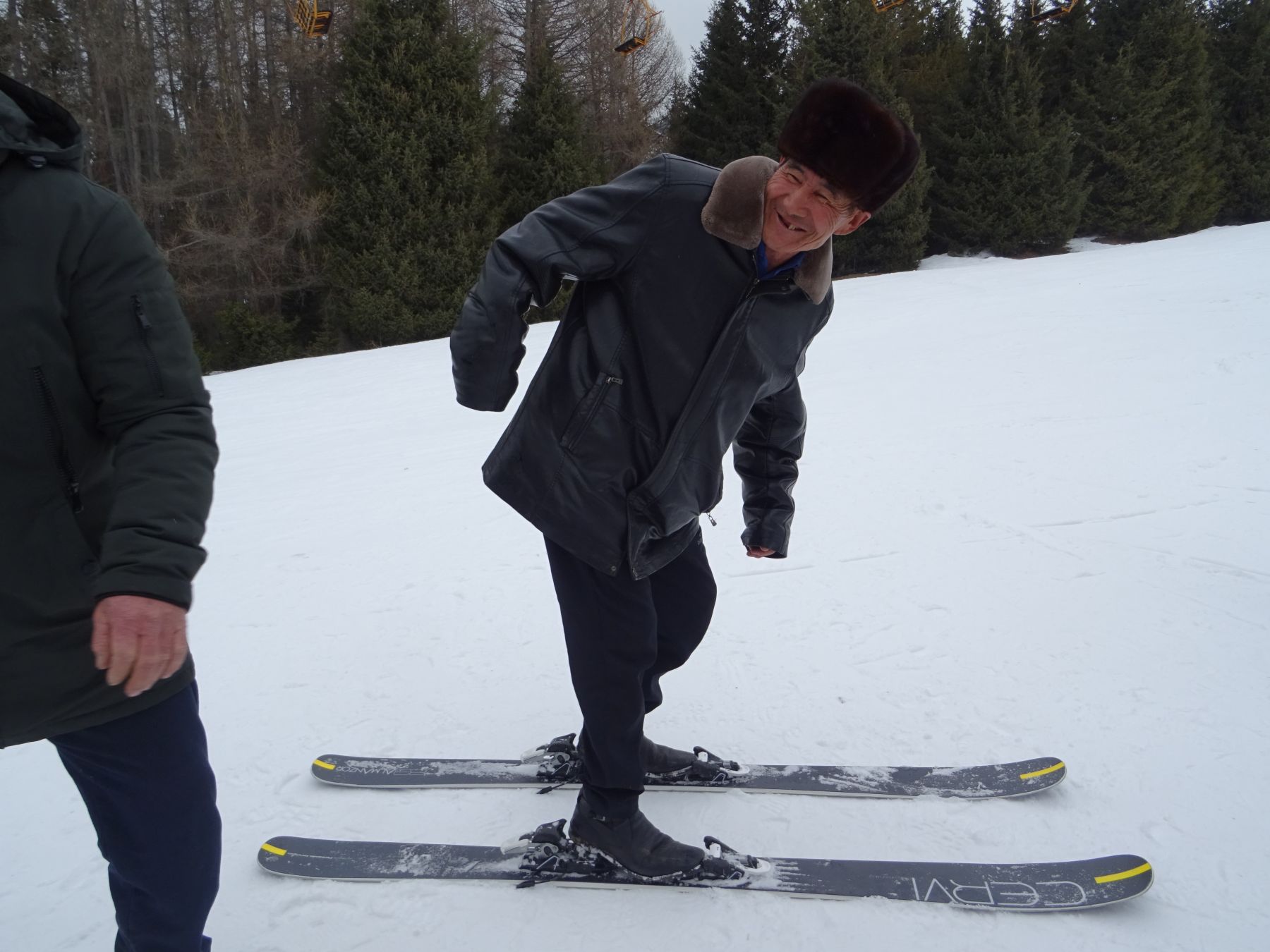 Kirguistán. Esquí de montaña en Jyrgalán, Tian Shan