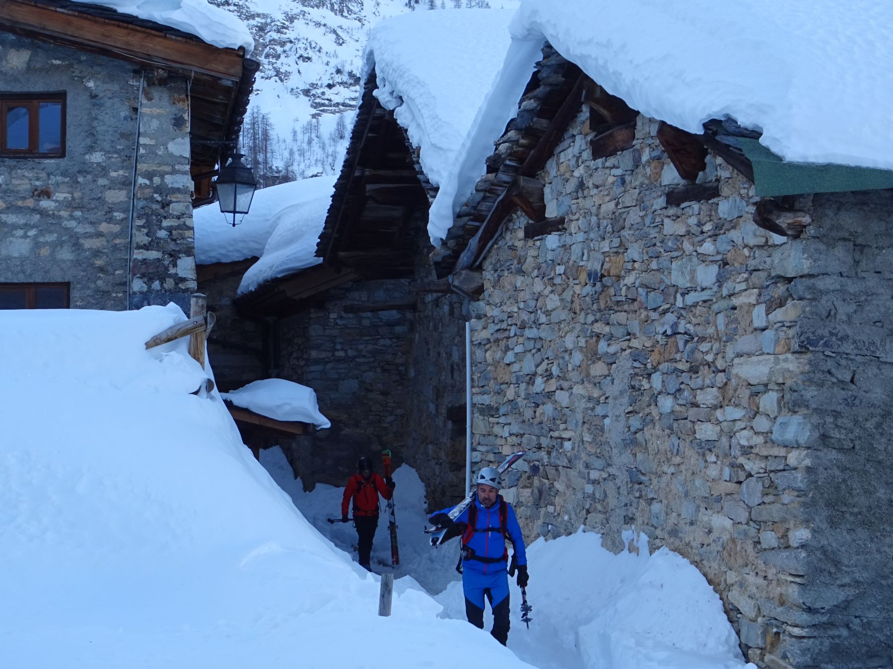 Esquí de montaña. Valle de Bourg-Saint-Maurice. Alpes franceses