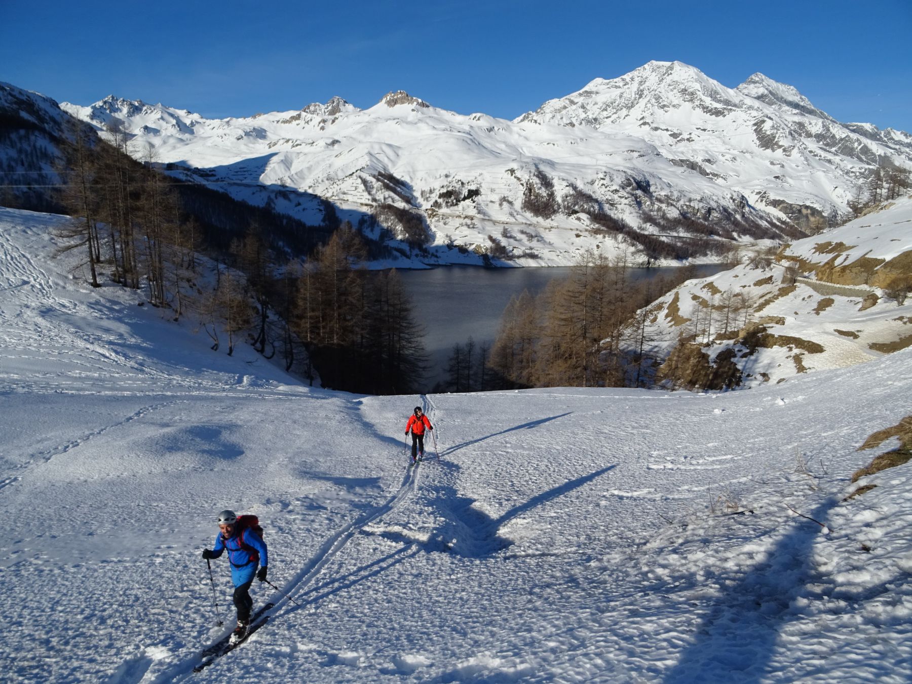 Esquí de montaña. Valle de Bourg-Saint-Maurice. Alpes franceses