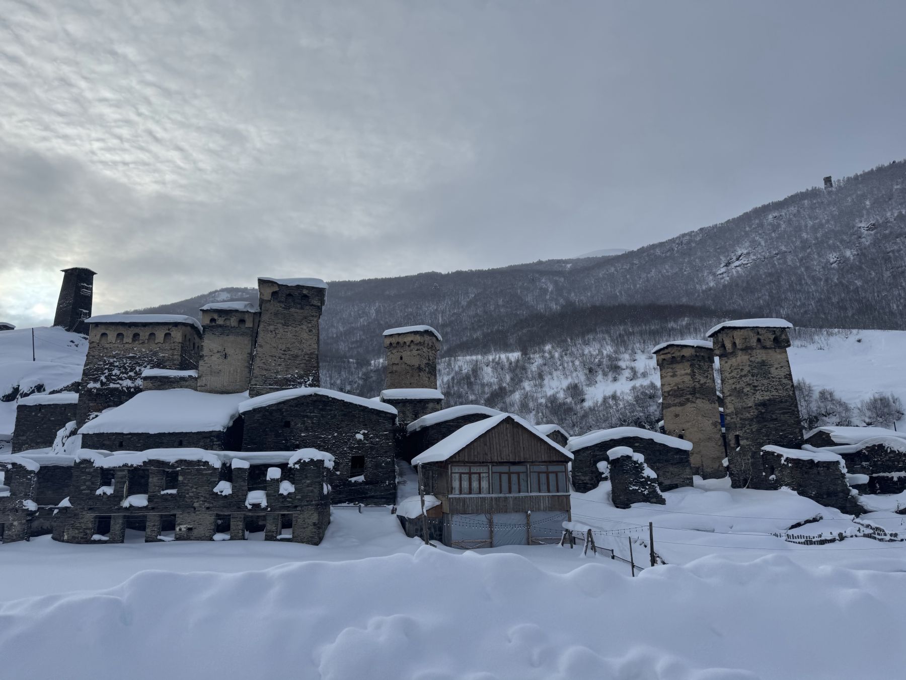Georgia. Esquí de montaña en Svaneti