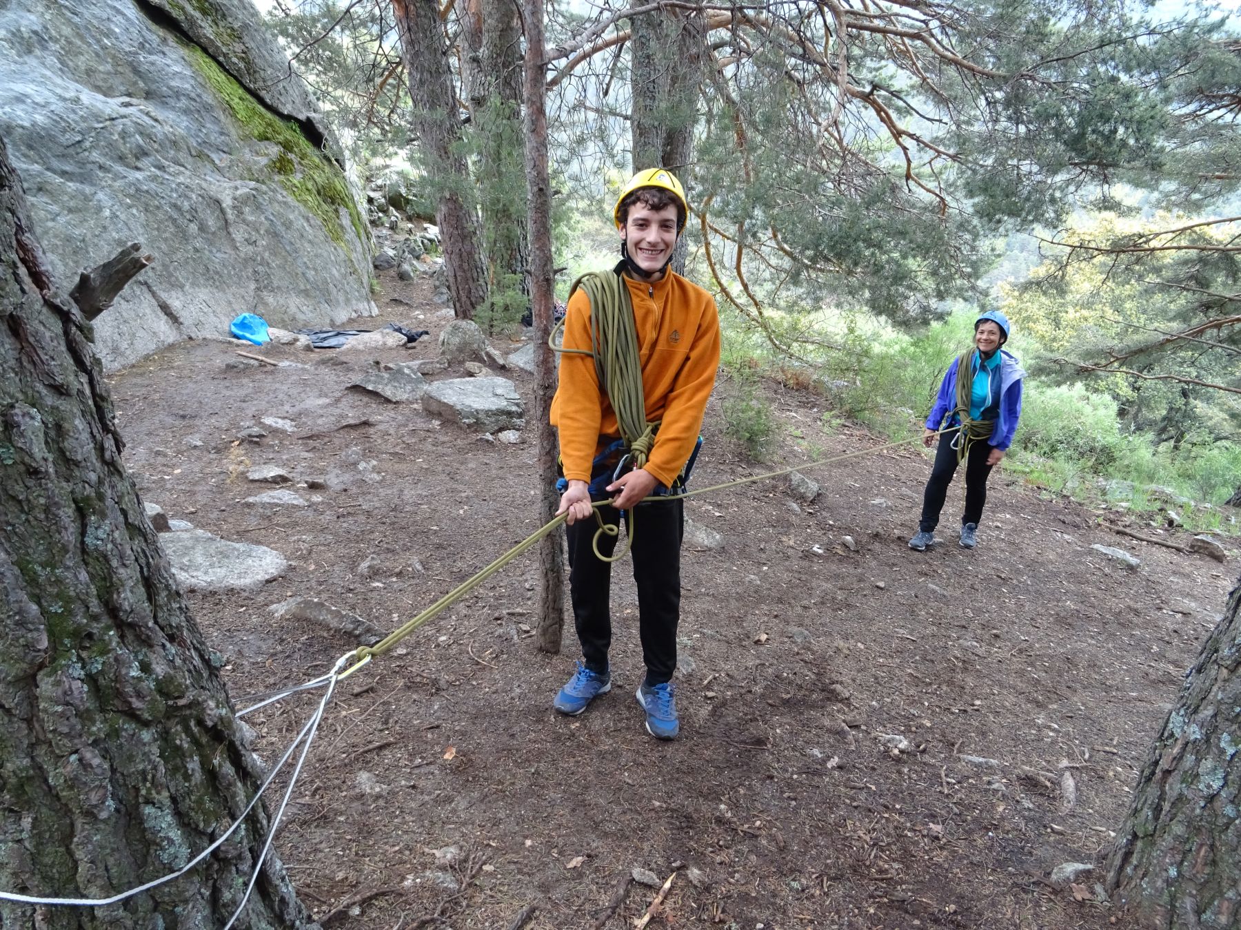 Curso de maniobras con cuerdas para montañeros