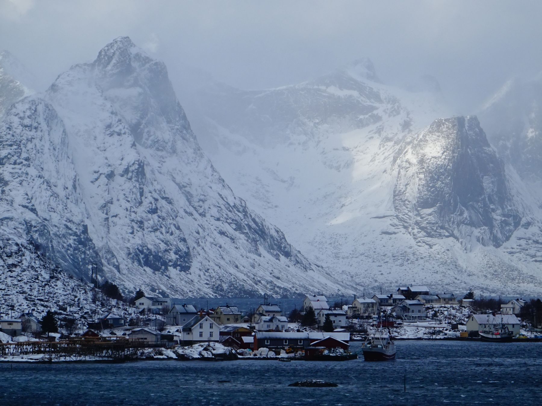 Auroras Boreales y Excursiones con Raquetas. Islas Lofoten, Noruega