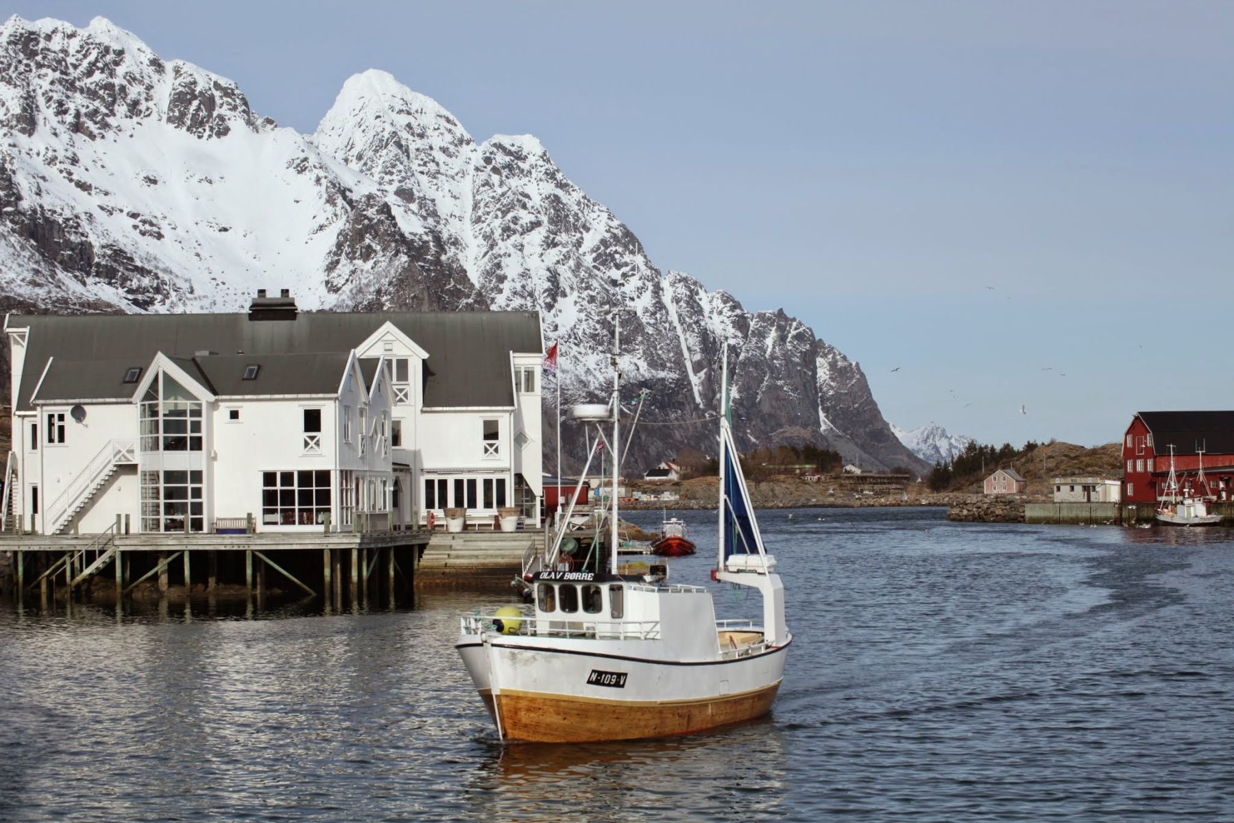 Auroras Boreales y Excursiones con Raquetas. Islas Lofoten, Noruega