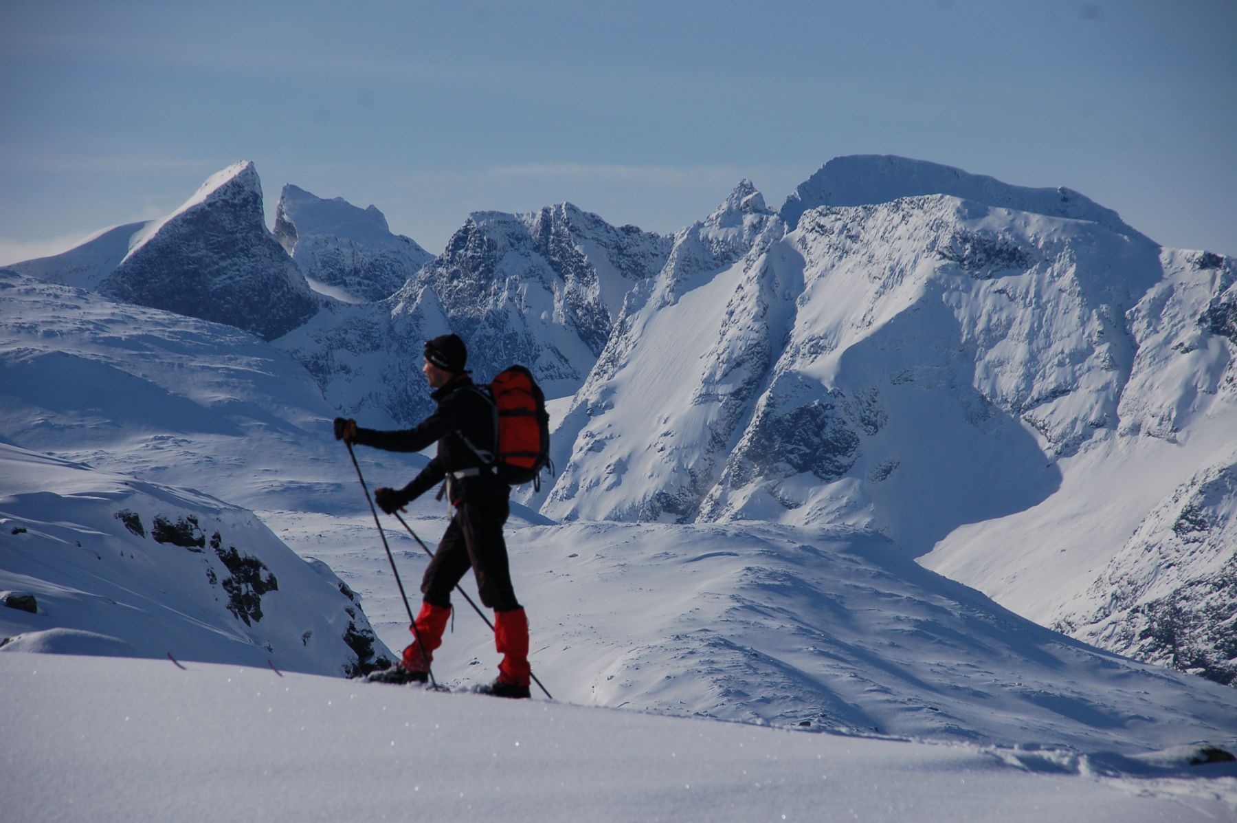 Jotunheimen, Noruega. Alta ruta de esquí de montaña
