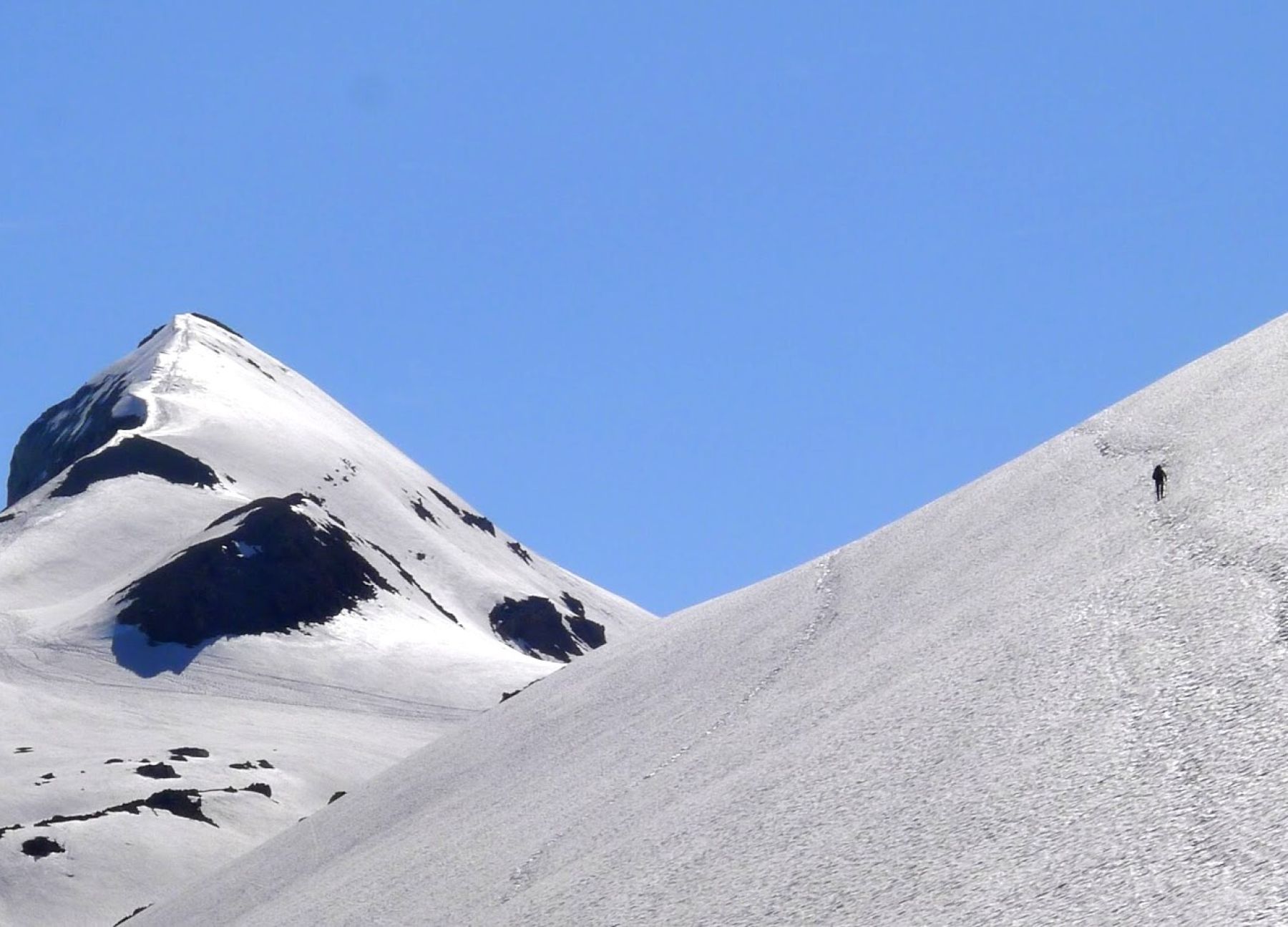 Ascensiones en los Valles Occidentales. Hecho y Ansó. Pirineo Aragonés