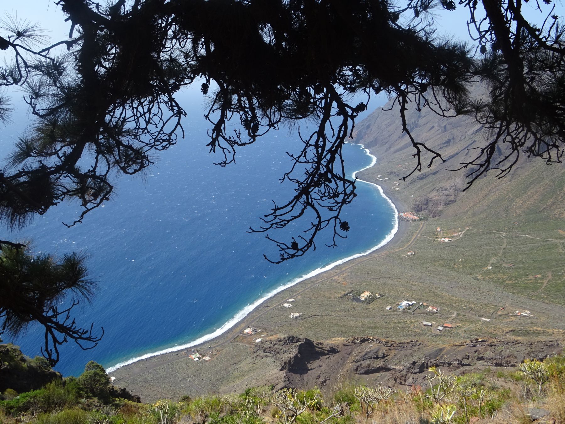 Senderismo en el Hierro. Islas Canarias