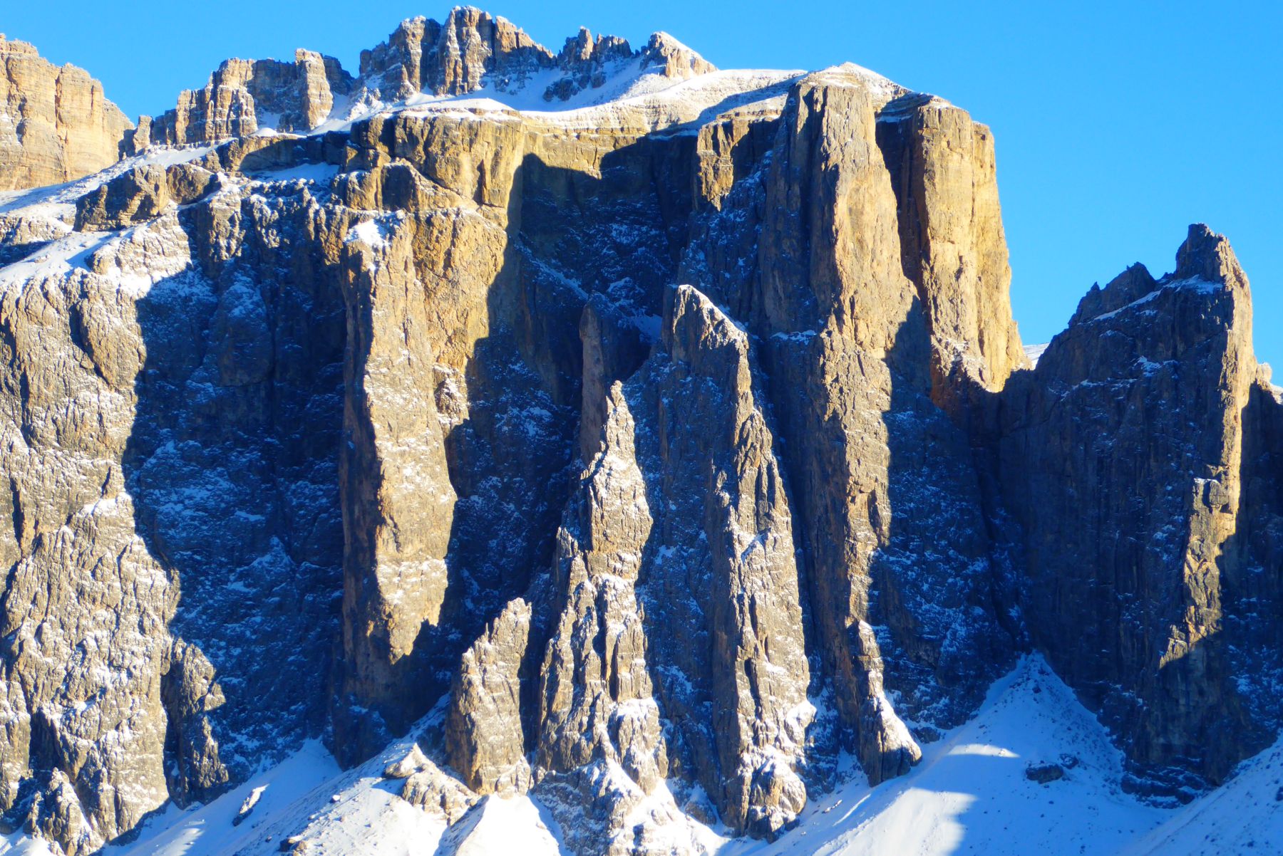 Dolomitas de Brenta en primavera