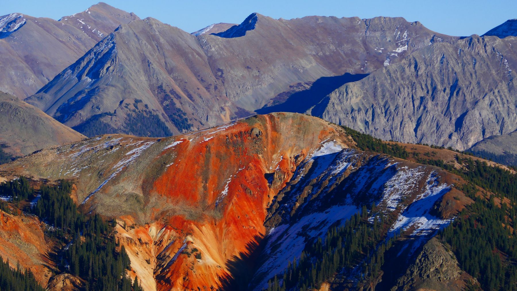 Otoño en las montañas de Colorado. EEUU