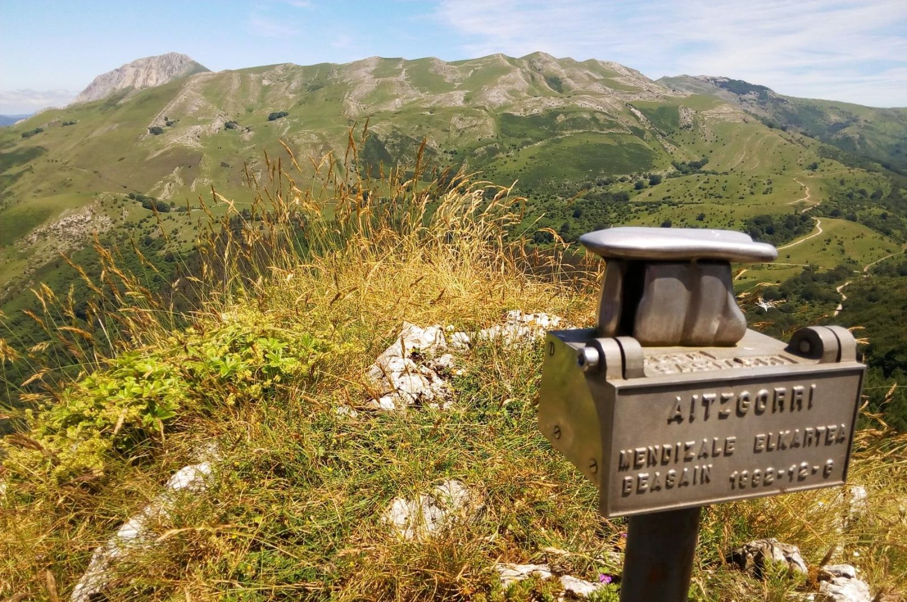 Senderismo en la Sierra de Aralar y Urbasa. País Vasco y Navarra
