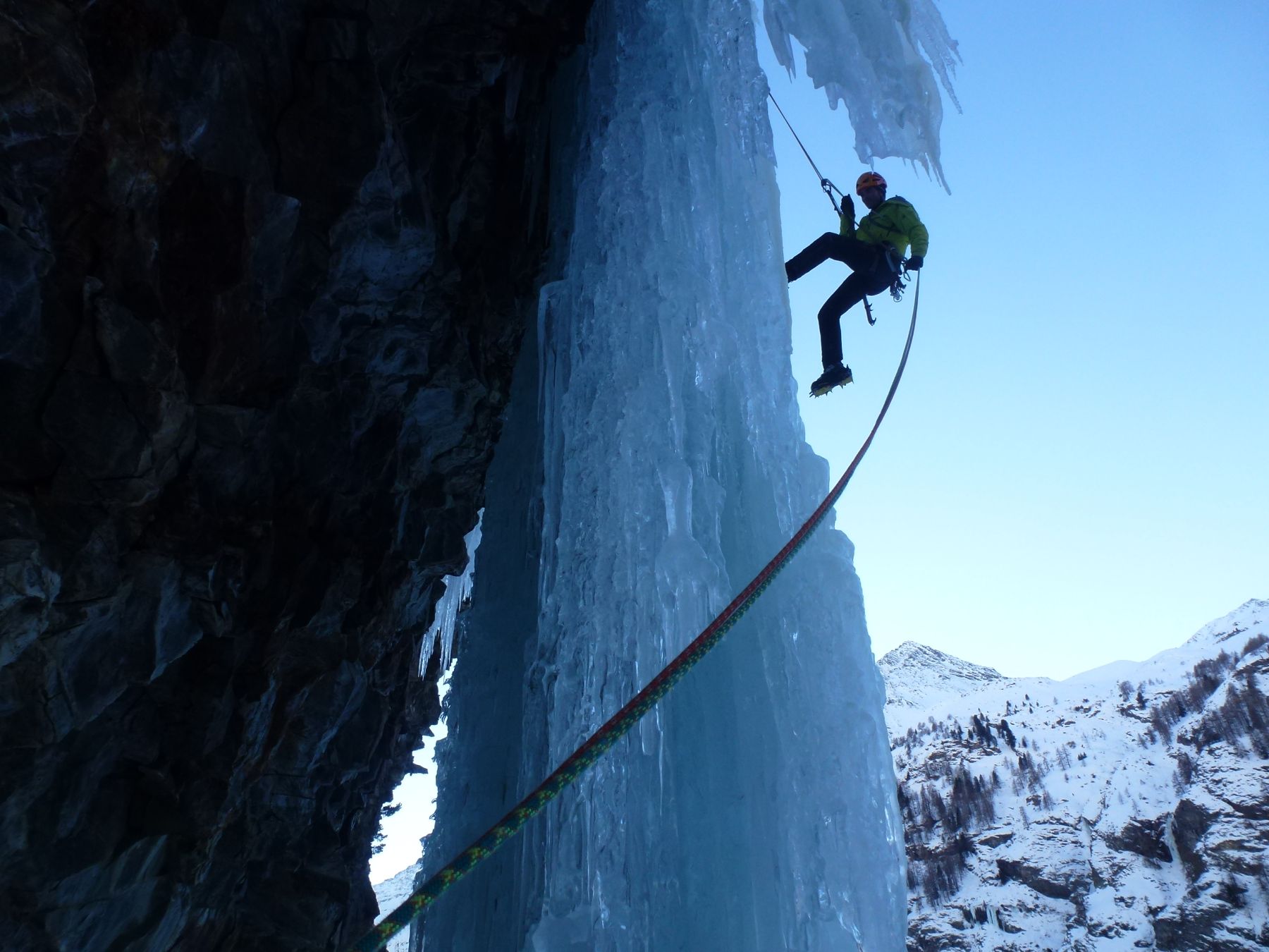 Escalada en hielo en Val Formazza. Alpes italianos