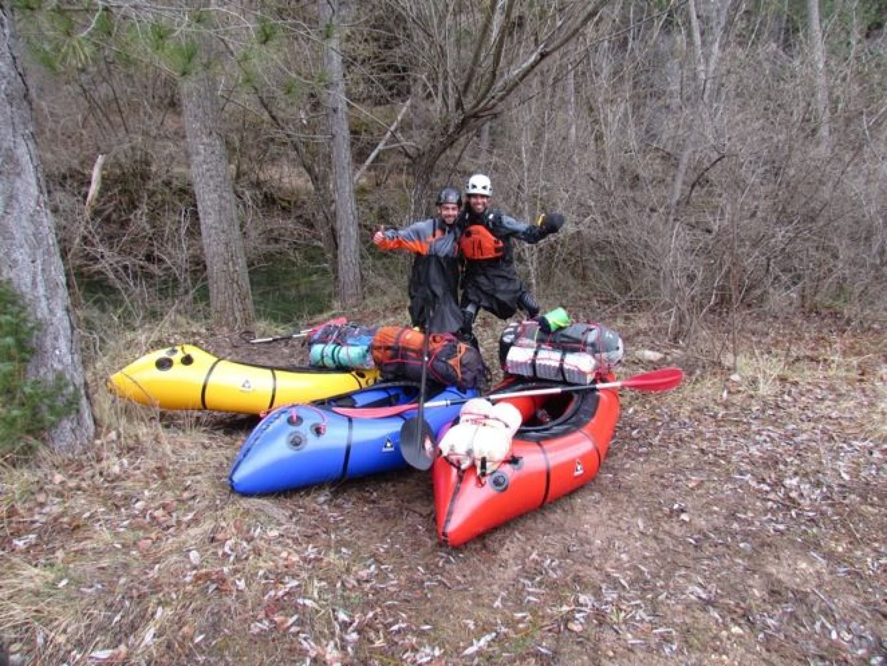 Viaje en Packraft, aguas bravas. Río Cabriel