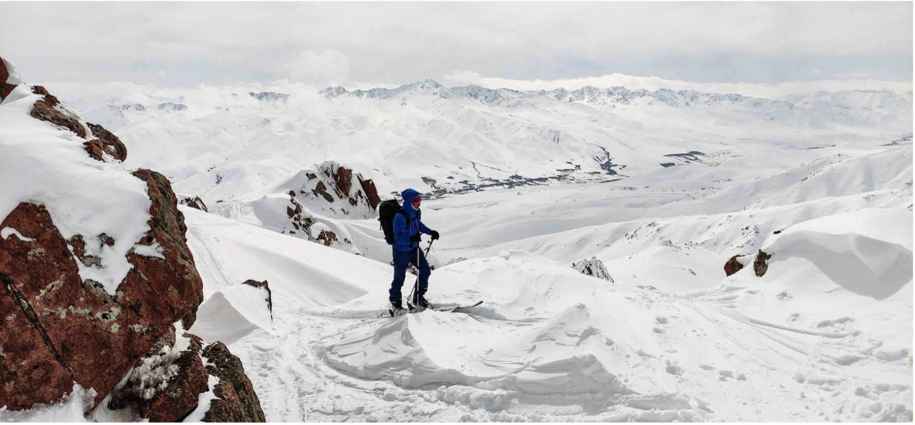 Kirguistán. Esquí de montaña en la cordillera del Tian Shan. Suusamyr y Arabel Suu