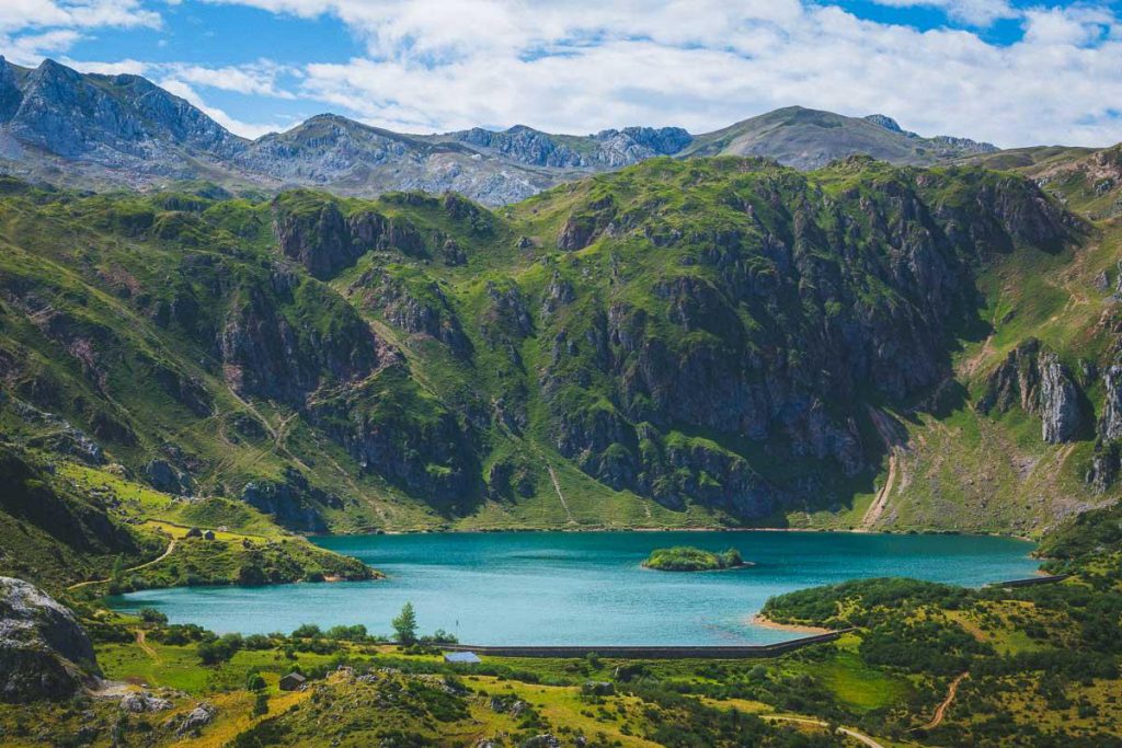 Lago del Valle, Somiedo, Asturias, Cordillera Cantábrica