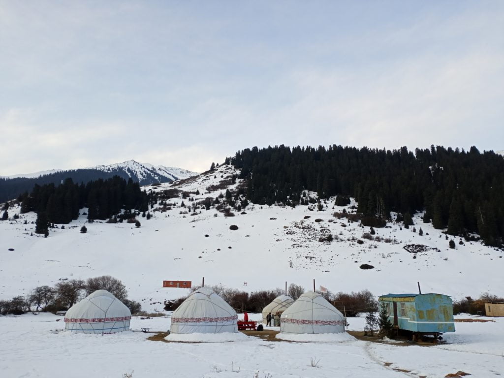 Skimo Kirguistán campamento